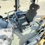 05_Caterpillar 444 F2 BM5791_55