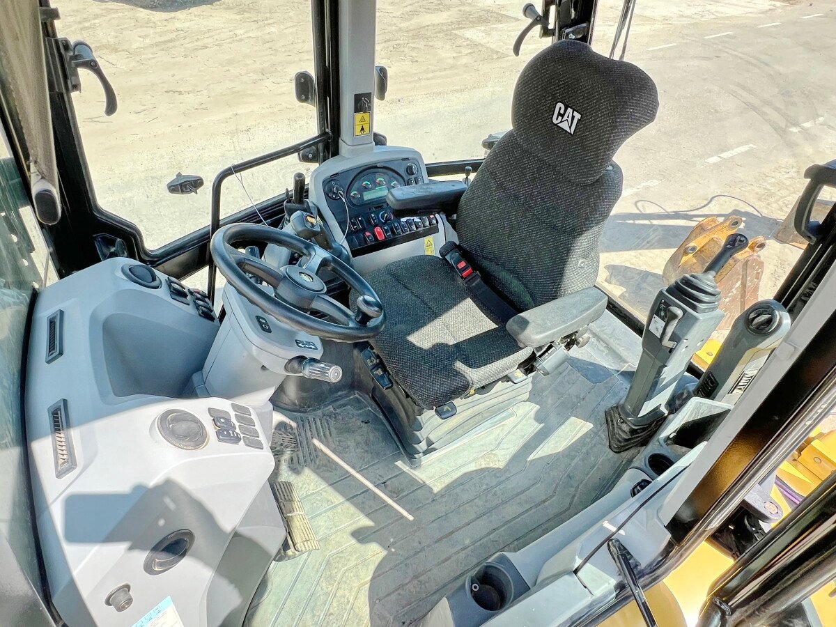 Caterpillar 444 F2 - Image 6