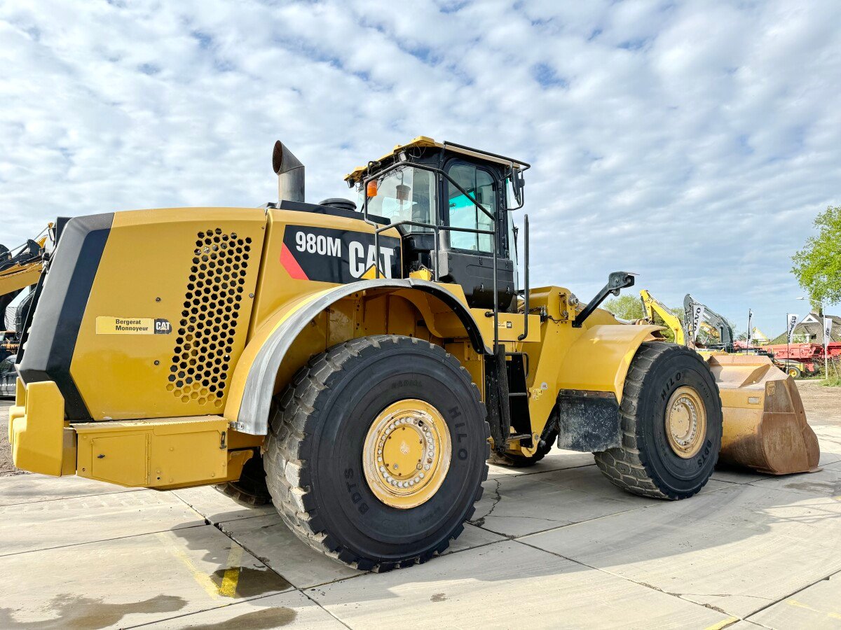 Caterpillar 980M - Image 11