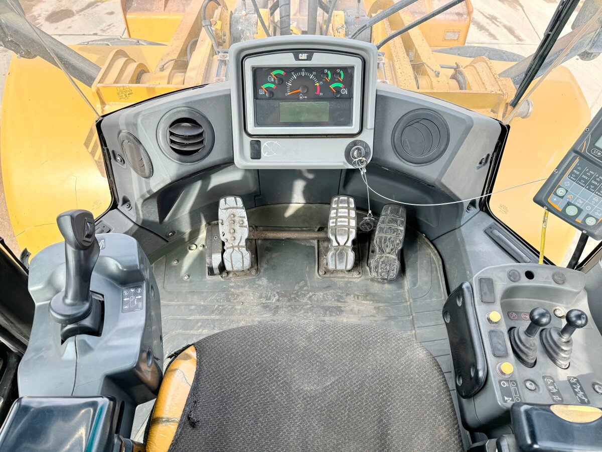 Caterpillar 980M - Image 14
