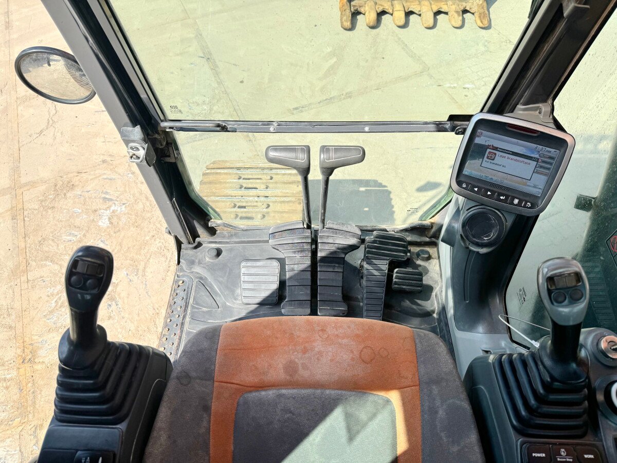 Doosan DX380LC-5 - Image 10
