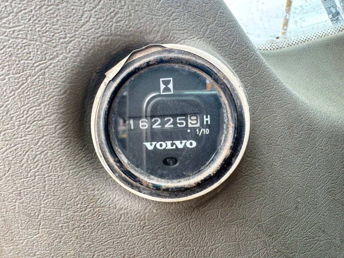 Volvo EW160C - Image 4