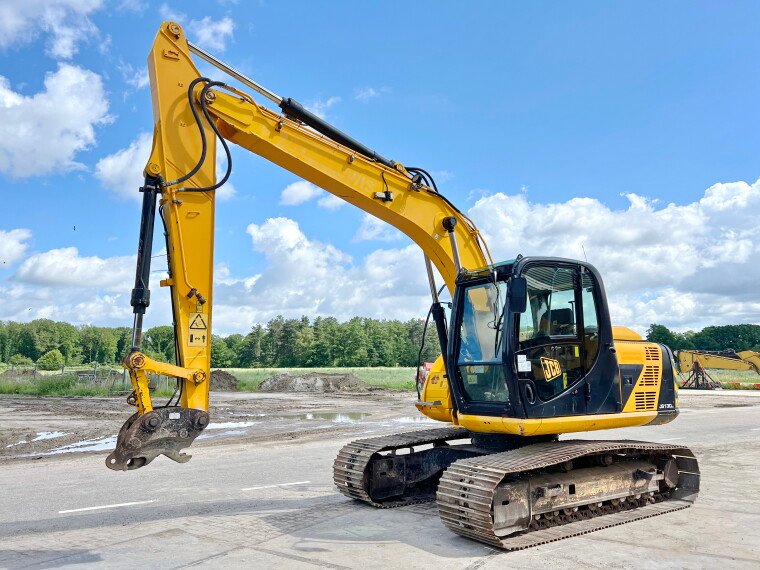 JCB JS130LC - Image 6