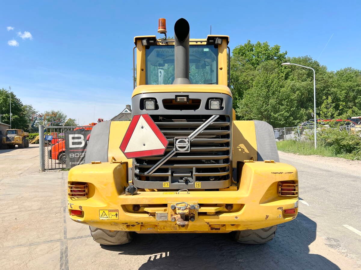 Volvo L90F - Image 3