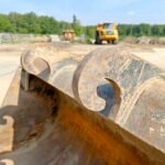 m_07_Bak Caterpillatr 330_12